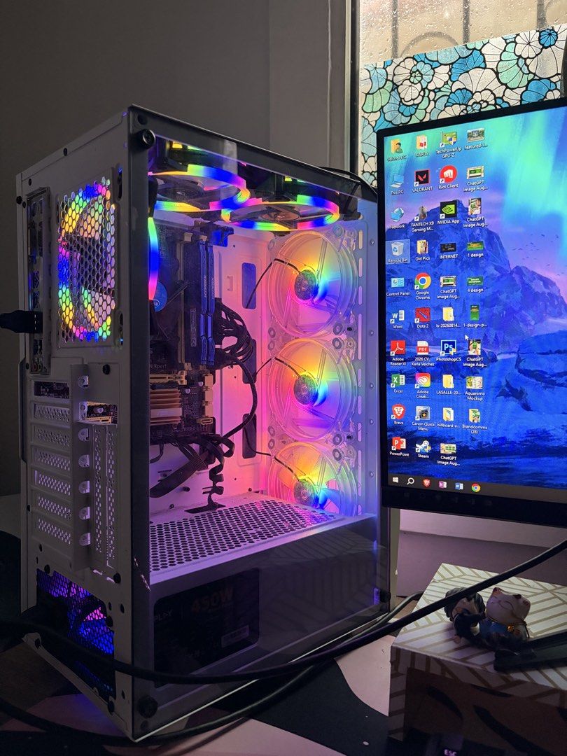 Budget system unit intel i7-4790k / asus b85m-g (Category: Desktops) located in Manila. Submitted by julzwinche65412 (Listing ID 1458376484, Image 1). Description: FOR SALE SYSTEM UNIT PA READ NALANG PO NG DESCRIPTION Specs: CPU: Intel Core i7-4790k 4.00 GHZ OS : Windows 10 pro RAM: 16GB DDD3 Motherboard: ASUS B85M-G Storage: HDD - 500gb Hitachi External Hard Disk Drive SSD - 256gb Kingston SSD PSU: InPlay GS 450W GPU: None — uses intel integrate