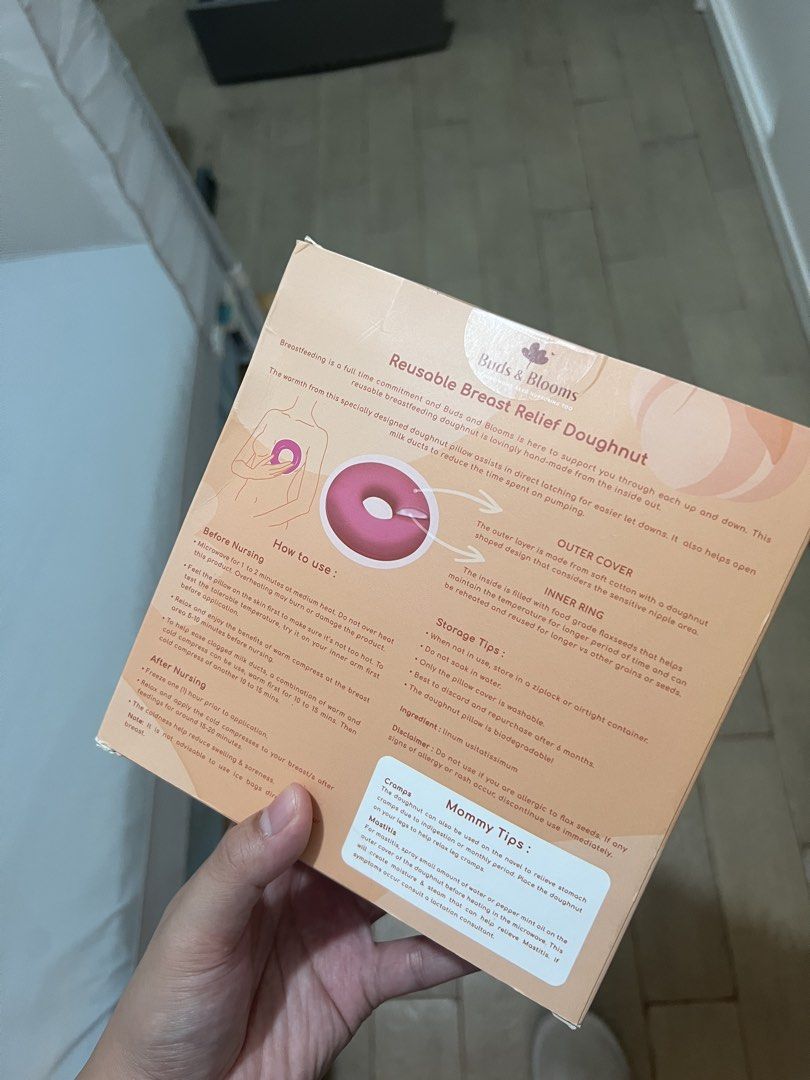 Buds & Blooms Reusable Breast Relief Donut (Category: Breastfeeding & Bottle Feeding) located in Quezon City. Submitted by namasteing (Listing ID 1458445694, Image 2). Description: ✨ bnew and sealed ✨ never got to use these 🥲 retails for 599php.