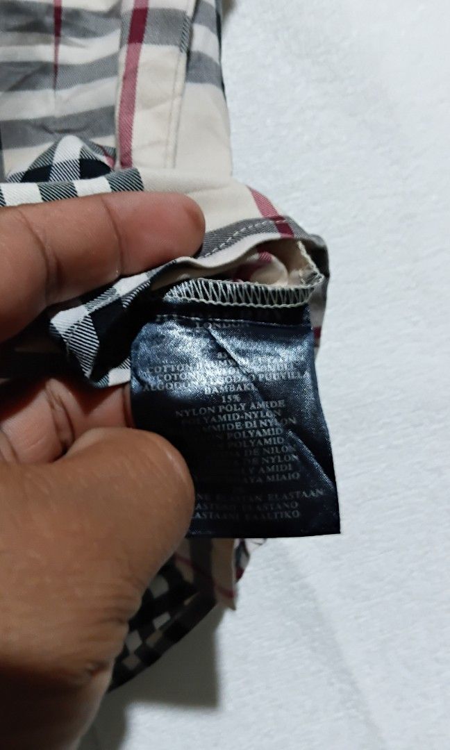 Burberry (Category: Others Tops) located in Santo Tomas. Submitted by teofilo-thrifted (Listing ID 1458395555, Image 3). Description: Burberry Excellent No issue Size Medium on tag L22/23 W16 price 750 free. shipping po.