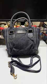 (Category: ) located in . Submitted by jp4_fashion_hub (Listing ID 1458399810, Image 1). Description: .