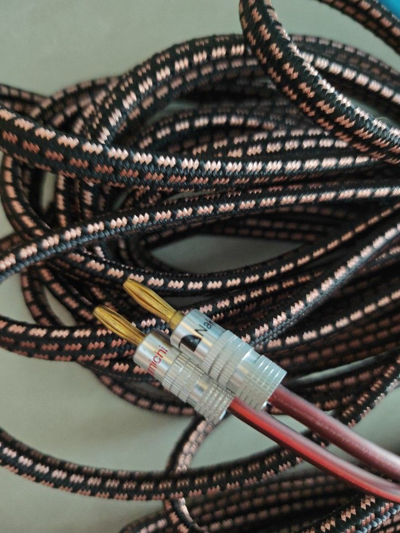 cable (Category: Soundbars, Speakers & Amplifiers) located in Singapore. Submitted by skippybao (Listing ID 1458328827, Image 3). Description: 5m .