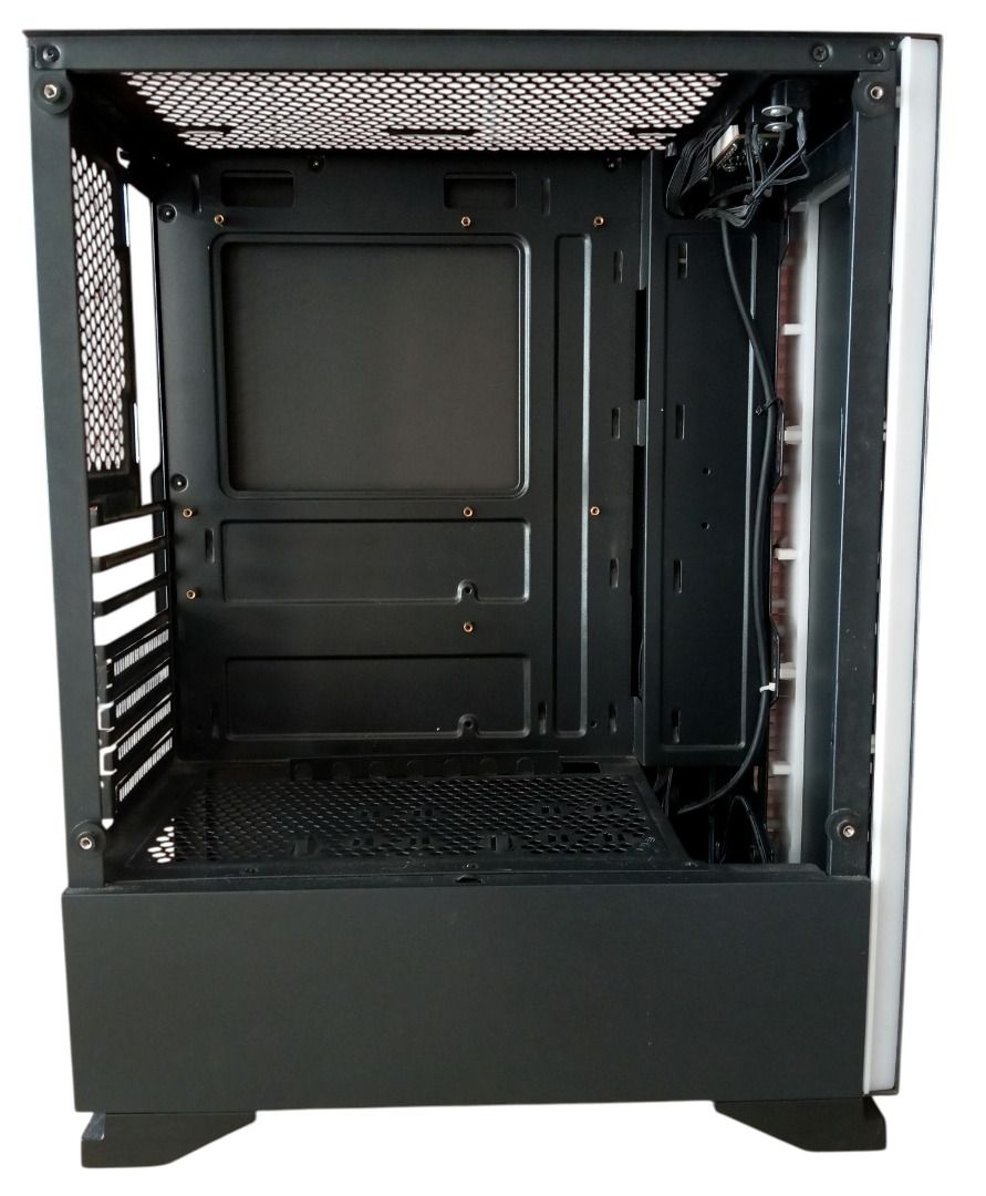 Case: Keytech 206 black microATX (pre-owned)(no TG side panel) (Category: Computer Parts) located in Marikina City. Submitted by leoricktechservices (Listing ID 1458327461, Image 2). Description: Case: Keytech 206 black microATX (pre-owned)(no TG side panel) NOTICE: Compatibility is the buyer's responsibility. Condition: used but in good condition with the exception of the TG side panel. Issues: * The tempered glass side panel shattered. * Sticke