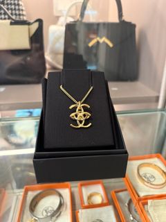 （分類：）位於 。 由 luxe.avenue 提交（商品編號 1458469022，圖片 1）。簡介： 。