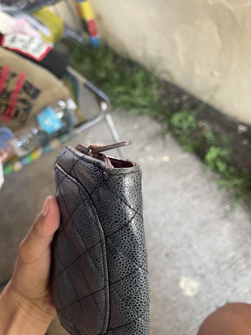 chanel wallet (Category: Wallets & Card holders) located in Compostela. Submitted by source_20 (Listing ID 1458430975, Image 3). Description: CHANEL WALLET FRESH FROM BALE RANK AB ISSUE SEE EACH PICTURE 📍DAVAO DE ORO CAN SHIP VIA JNT .