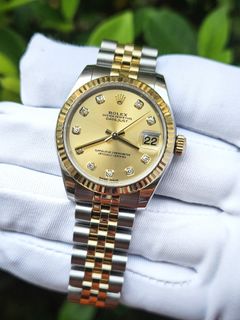(Category: ) located in . Submitted by 2am.watches (Listing ID 1458474916, Image 1). Description: .