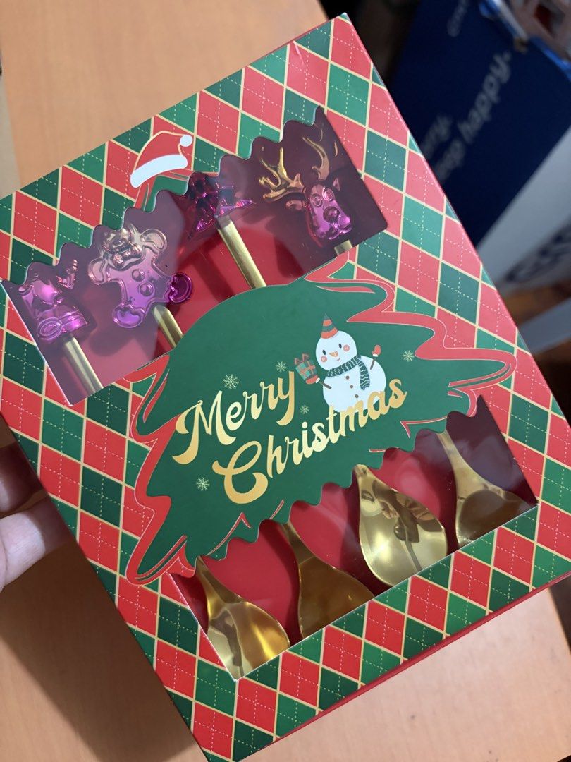 Christmas Themed Spoon Gift Set (Category: Dinnerware & Cutlery) located in Paranaque City. Submitted by mayan_q (Listing ID 1458384668, Image 1). Description: - Cute Christmas themed spoon set - Gold colored with festive handle designs - Comes in a nice gift box - Ideal for holiday parties, gifts, or stirring coffee/desserts RFS: De-cluttering ✔ 💵💳Full-Payment via BDO or Gcash ✔️🚚🚀 Delivery fee will be shouldered by the buyer ✔ Sucat Parañaq