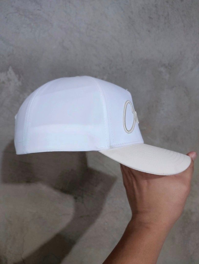 CLUBHOUSE GOLF HAT (Category: Golf) located in Muntinlupa City. Submitted by themakhatter (Listing ID 1458371674, Image 3). Description: 850 +SF BRAND NEW CLUBHOUSE GOLF HAT ONE SIZE FITS ALL SNAPBACK ADJUSTMENT DRI-FIT/LIGHTWEIGHT/BREATHABLE MATERIAL ON HAND ITEM READY TO SHIP.