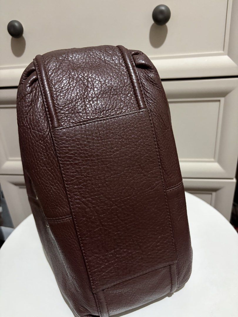 Coach hobo bag (Category: Shoulder Bags) located in Manila. Submitted by sungjaneshop15 (Listing ID 1458320190, Image 3). Description: With hangtag.