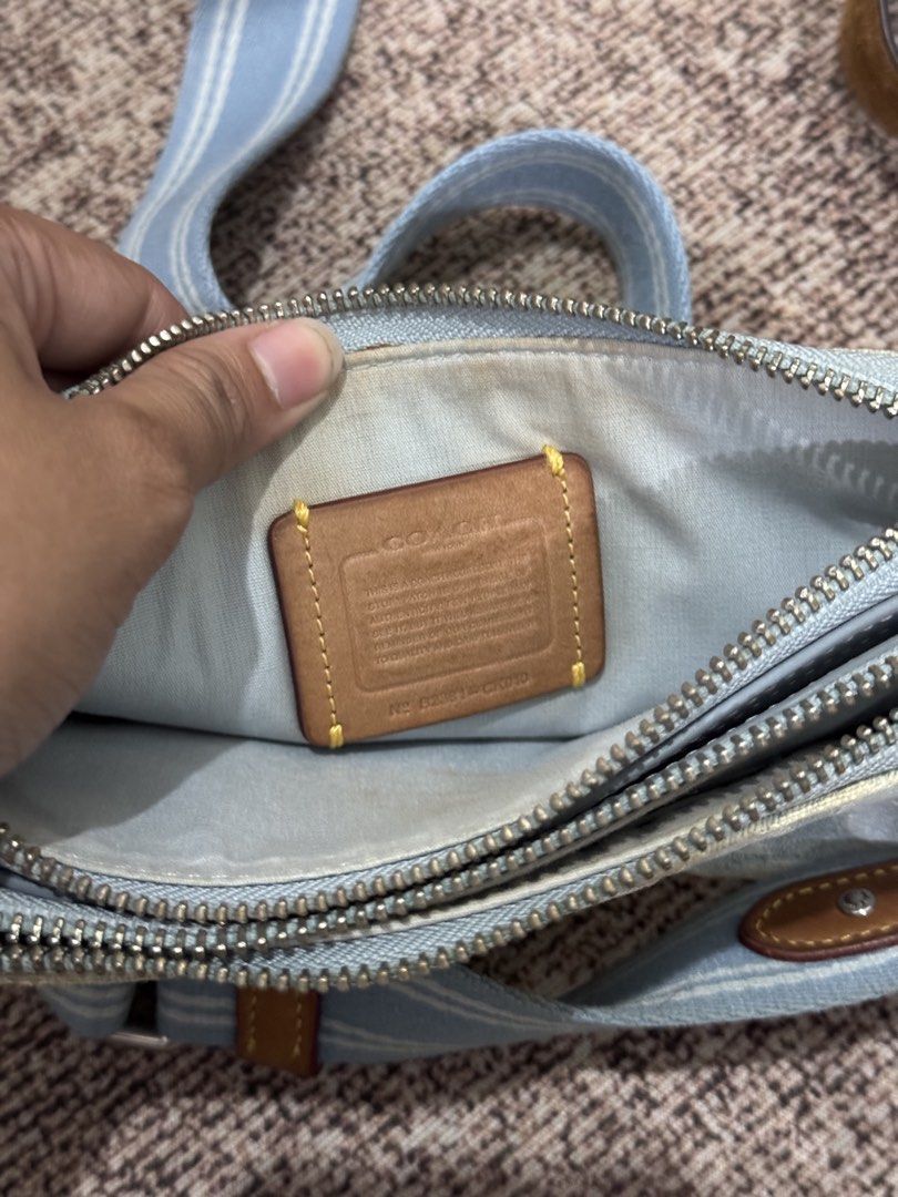 COACH KIRA (Category: Luxury Bags & Wallets) located in San Nicolas. Submitted by divine_clo (Listing ID 1458432315, Image 2). Description: NEED WASH❗️ NO RUBS.