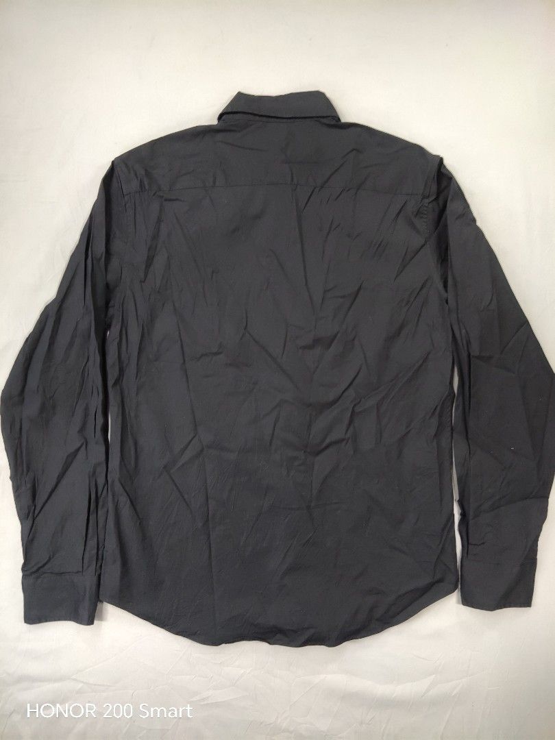 Comme ca du mode (Category: Formal Shirts) located in Kota Bharu. Submitted by worpostostore (Listing ID 1458356293, Image 2). Description: Warna hitam Condition 9 /10 Kod A5 .