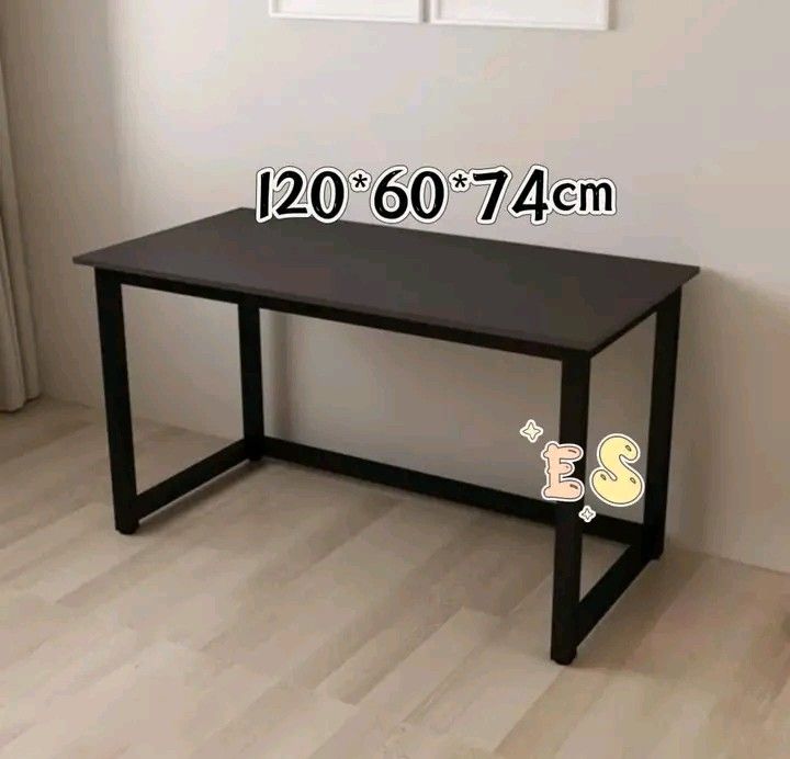 Computer Table (Category: Tables & Sets) located in Makati City. Submitted by oideme (Listing ID 1458446602, Image 2). Description: .
