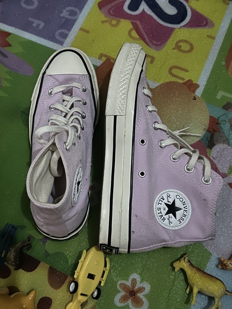 CONVERSE CHUCK TAYLOR ALL STAR (AUTHENTIC) (Category: Sneakers) located in Morong. Submitted by beadcn (Listing ID 1458401921, Image 2). Description: AUTHENTIC CONVERSE CHUCK TAYLOR SIZE 37 Preloved Rfs: Not using it anymore, nakatambak No box! But will use other box for packing and shipping Location: Bataan.