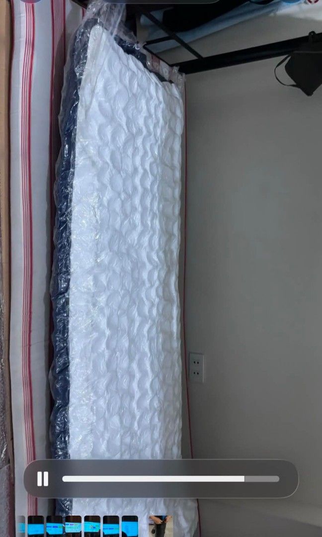 Cosova Spring Bed Mattress 8 inch Single (Category: Bed Frames & Mattresses) located in Manila. Submitted by ayet20 (Listing ID 1458372699, Image 2). Description: 75×190 (29x75 in) single bed mattress, 8 inch thick Newly bought sa shoppee kakadeliver lang sakin, bukas na at natapon na ang plastic. Haven't used yet since maling size ang nabili. RFS: hindi kasya sa bed frame. Delivery via lalamove, buyer shoulders fee..