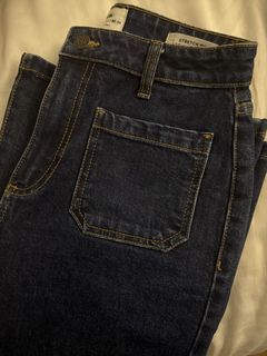 (Category: ) located in . Submitted by luftoshop (Listing ID 1458323894, Image 1). Description: .