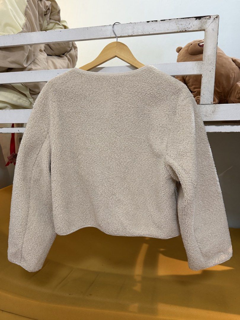 Cream Fleece Jacket with Toggle Buttons (Category: Coats, Jackets and Outerwear) located in Navotas City. Submitted by yangi_2 (Listing ID 1458387493, Image 2). Description: 🤍 Cream Fleece Jacket • Super cozy & soft cream fleece material • Cute toggle button closures • Two front pockets • Soft & smooth lining for added comfort • Perfect for layering on cooler days • Easy to style for a cozy, casual look • Best fit for M–L Preloved item and in go