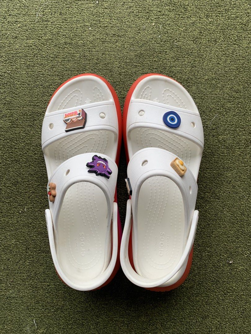 Crocs Classic Mega Crush Sandal in White Multi (Category: Sandals) located in Mandaluyong City. Submitted by ddcrps (Listing ID 1458330207, Image 3). Description: - Size: M8/W10 - Has some minor scratches but barely visinle - RFS: decluttering - Shipping/pick up to be arranged by buyer - 📍Mandaluyong Bought for 4,745 .