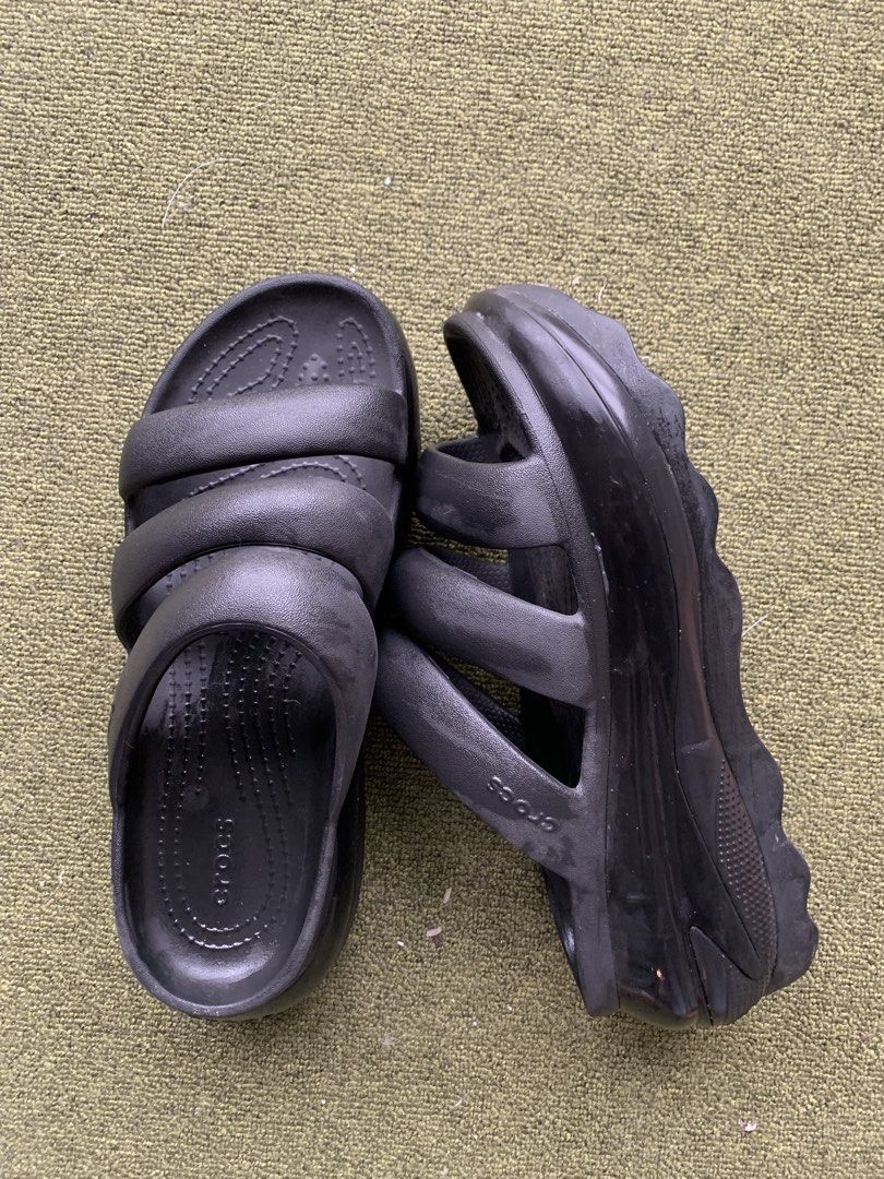 Crocs Unisex Mega Crush Triple Strap - Black (Category: Sandals) located in Mandaluyong City. Submitted by ddcrps (Listing ID 1458329740, Image 3). Description: - Size: M8/W10 - Has some minor scratches but barely visinle - RFS: decluttering - Shipping/pick up to be arranged by buyer - 📍Mandaluyong - Bought for 4,745p.