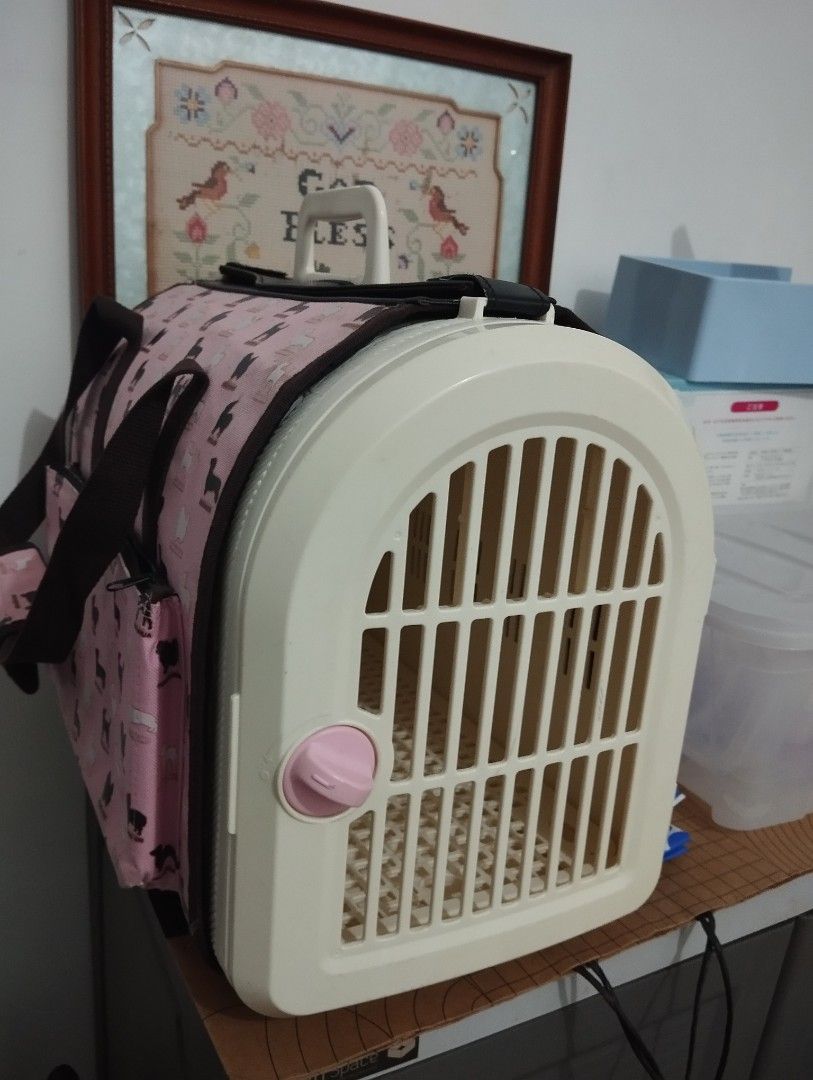 Cute Pink Dog Pattern Pet Carrier Bag with Hard Case (Category: Homes & Other Pet Accessories) located in Manila. Submitted by beckylafea (Listing ID 1458341912, Image 1). Description: - Fun pink pet carrier with an all-over dog pattern. - Sturdy hard plastic front with a secure latch for safety. - Convenient side pockets for storing essentials. - Comfortable handles for easy carrying. - Ideal for small pets. - Simple to clean interior. with seve