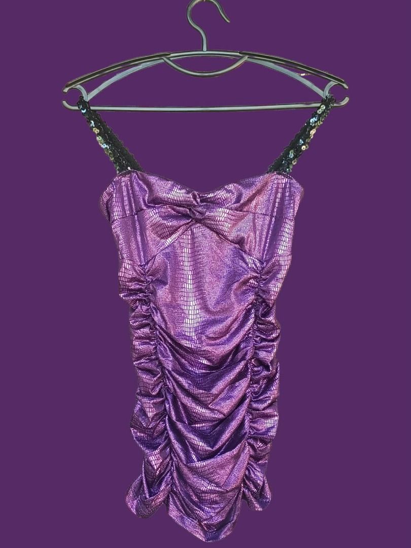 CUTE VIOLET SLIK STRING TOPS (Category: Looking For) located in Makati City. Submitted by egsdhadghas (Listing ID 1458330200, Image 1). Description: IN EXCELLENT CONDITION. SIZE XSMALL TO SMALL.