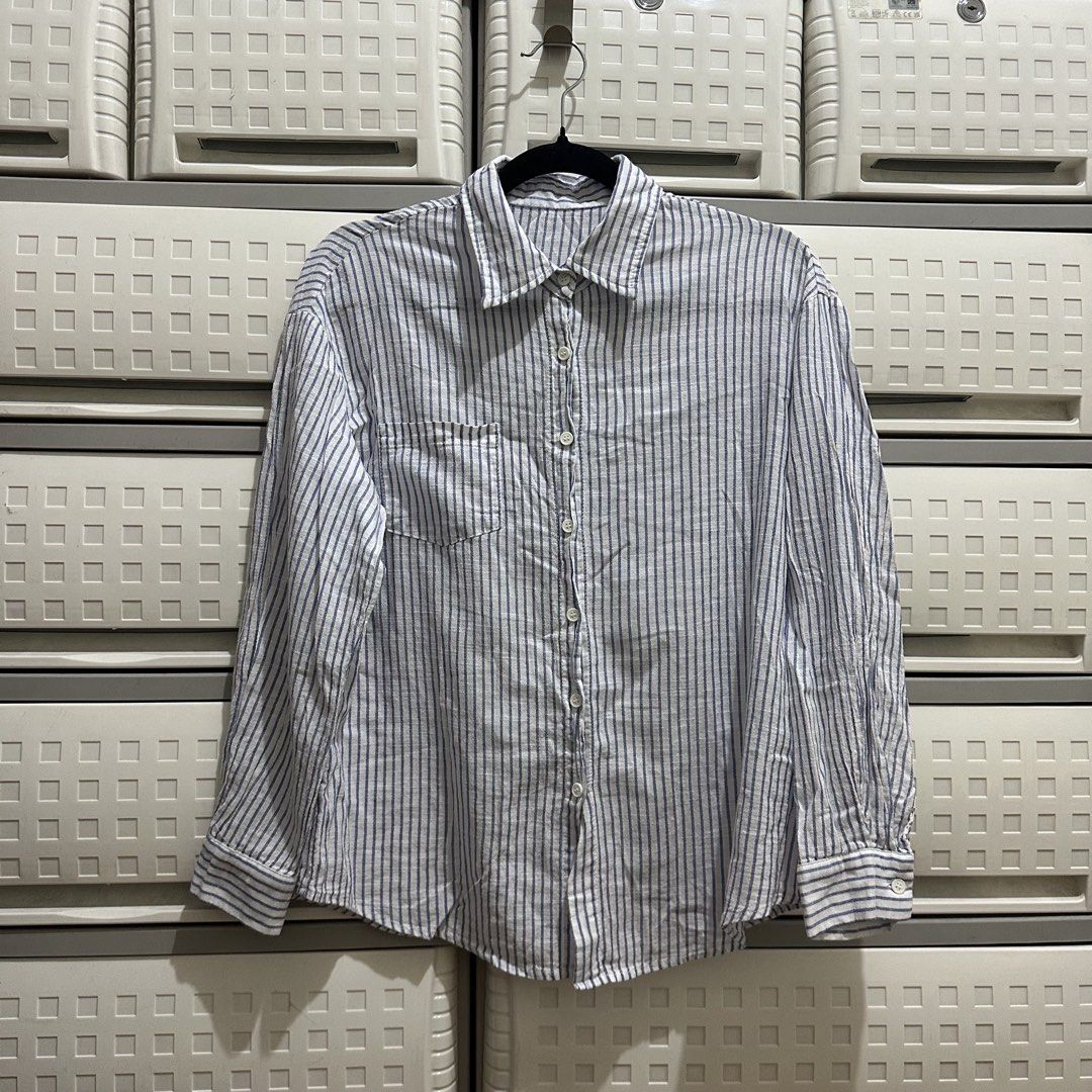 DAZY Striped Button Down Top (Category: Others Tops) located in Quezon City. Submitted by qcprlvd (Listing ID 1458352059, Image 3). Description: .