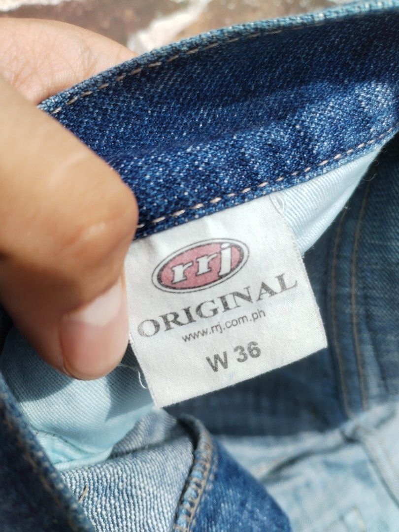Dm For Dimes (Category: Jeans) located in Manila. Submitted by yeosuapark (Listing ID 1458412582, Image 2). Description: .