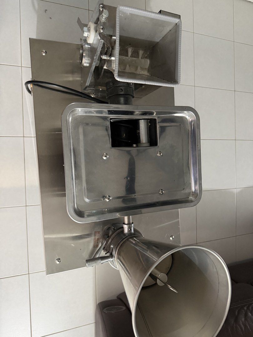 Dumpling maker (Category: Everything Else) located in Singapore. Submitted by jailanimda76458 (Listing ID 1458301666, Image 1). Description: Dumpling maker buy 7month ago ,buying at $1,130 good condition .
