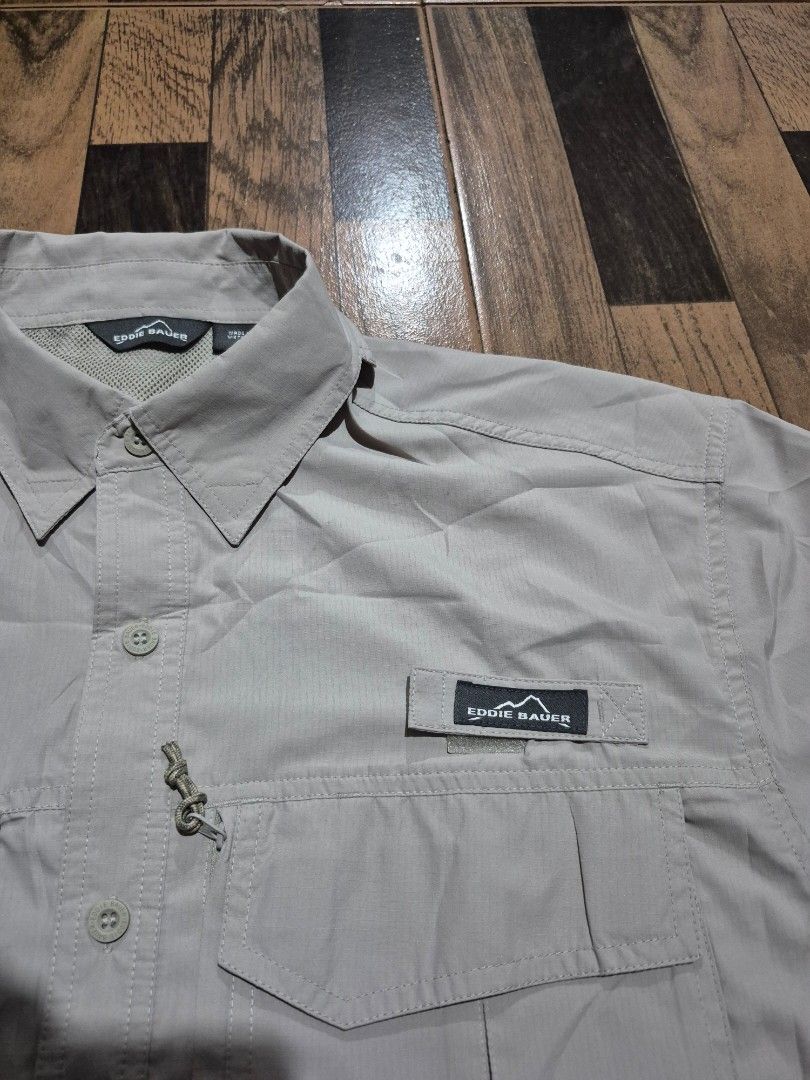 Eddie Bauer Polo (Category: Activewear) located in Tacloban City. Submitted by pascore (Listing ID 1458493368, Image 2). Description: L30W24.