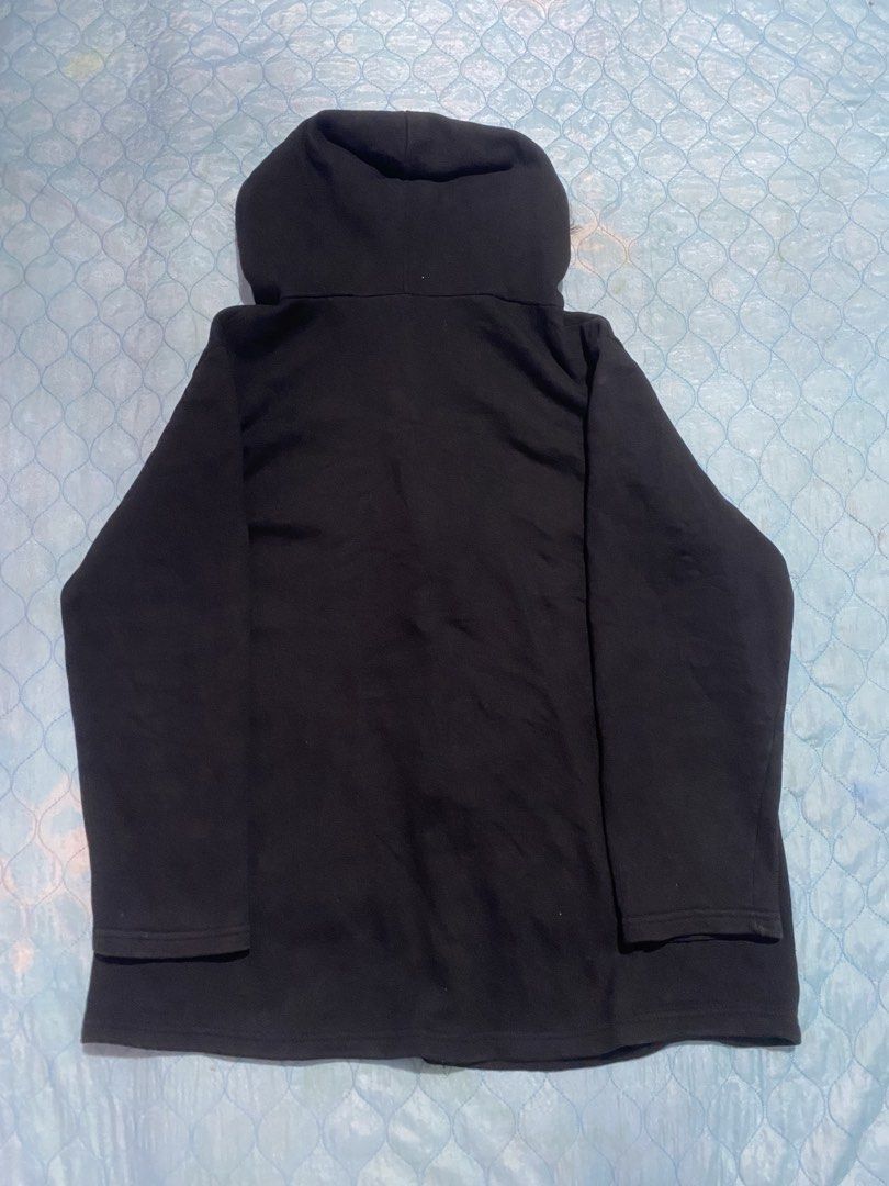faux-fur Hoodie Jacket (Category: Luxury Apparel) located in Cagayan de Oro. Submitted by swagdealer (Listing ID 1458320789, Image 3). Description: -No tag -two pocket in the front Width 22.5 Length 27 Shoulder 18 Sleeve 20.5.