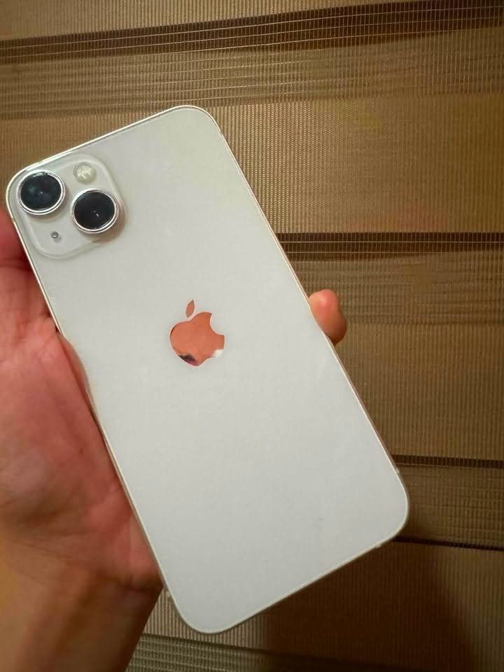 FS Iphone 13 128GB (Starlight) (Category: iPhone 13 Series) located in Caloocan City. Submitted by grandmountain_ca5a79 (Listing ID 1458432669, Image 1). Description: ✨ Good condition — Pristine 🔋 Battery Health: 86% 💾 Storage: 128GB 🎨 Color: White (Starlight) 📦 Complete/Unit only: Complete,with box and wire. 🔓 Factory Unlocked / Working with all networks 📸 Camera, Face ID, speakers, and buttons — all working perfectly 🔌 No hidden issues �