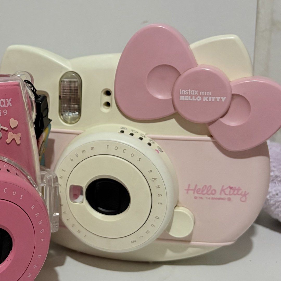 Fujifilm Instax Mini Hello Kitty (Category: Cameras) located in Manila. Submitted by pinkribbon. (Listing ID 1458341467, Image 2). Description: ౨ৎ fully working! good as new ౨ৎ no issues/dents just minimal body stains ౨ৎ ship via grab/lalamove ౨ৎ loc: San Andres, Malate, Manila.