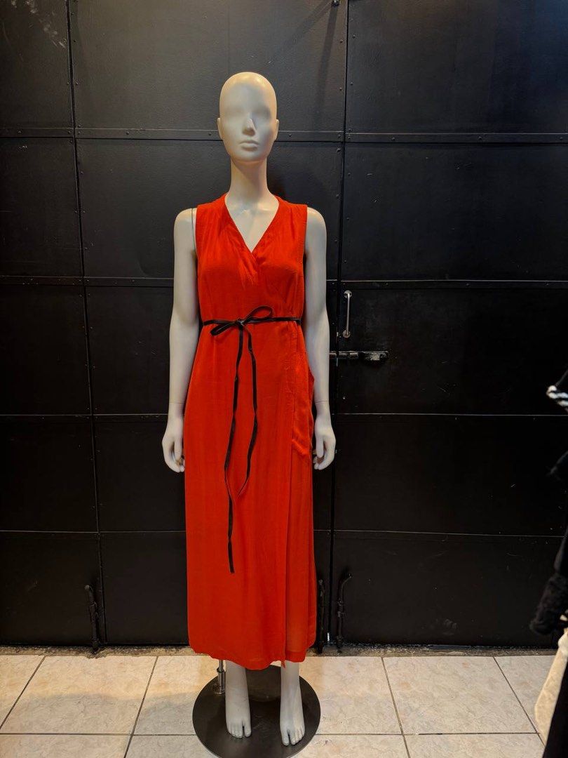 GFF GIANFRANCO FERRE WRAP MIDI DRESS (Category: Dresses) located in Pasig City. Submitted by vetementsdemanila (Listing ID 1458342762, Image 3). Description: GFF GIANFRANCO FERRE WRAP MIDI DRESS New without tags Size: US6 Leather tie around belt Bust: 34 inches Waist: 34 inches Length: 50 inches P1950 REGULAR PRICE P1170 SALE PRICE.