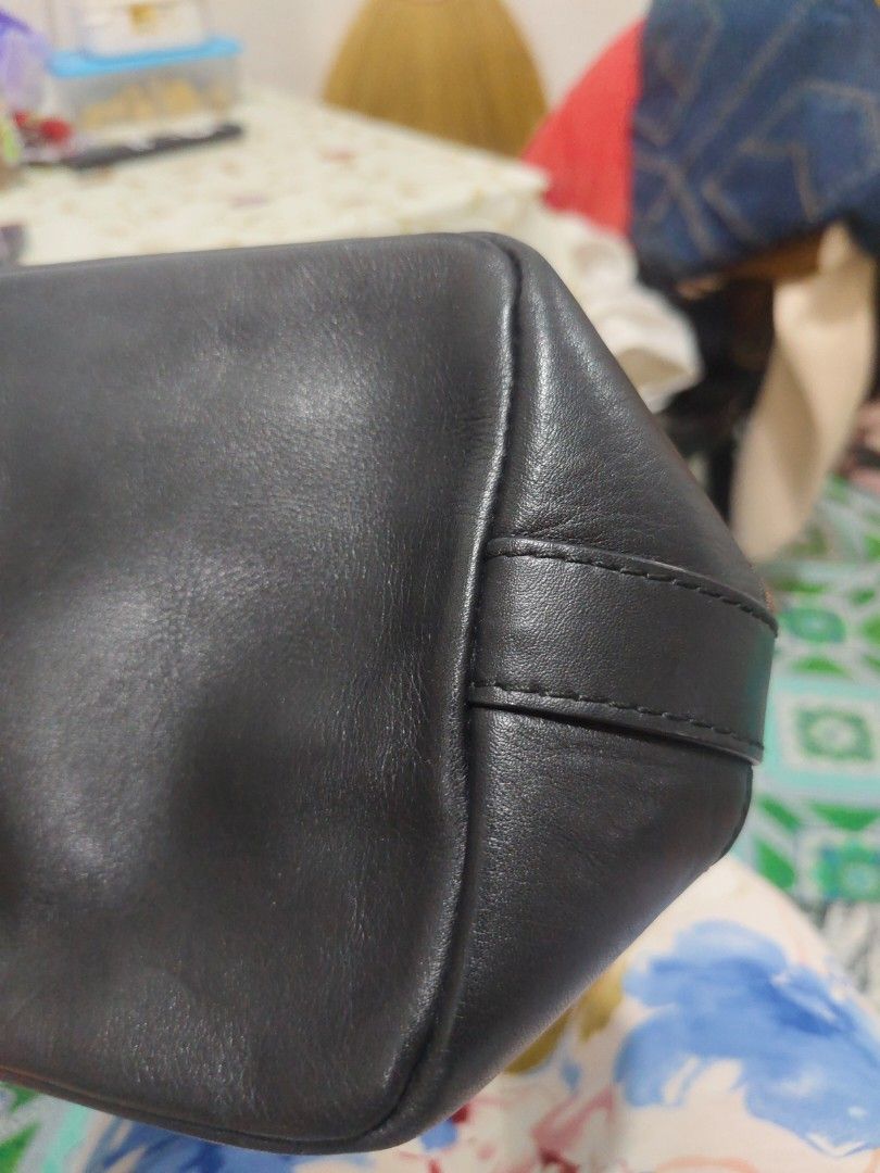 givenchy (Category: Luxury Bags & Wallets) located in Manila. Submitted by koko723 (Listing ID 1458330838, Image 3). Description: SELLING: AUTHENTIC GIVENCHY MONOGRAM HOBO BAG Bought at: Marina Mall Abu Dhabi, UAE Condition: 9/10 Good. Clean interior and leather. Canvas is good as new Inclusions: Dustbag Price: 22,000 negotiable RFS: Decluttering video + more pics upon request No to fake.