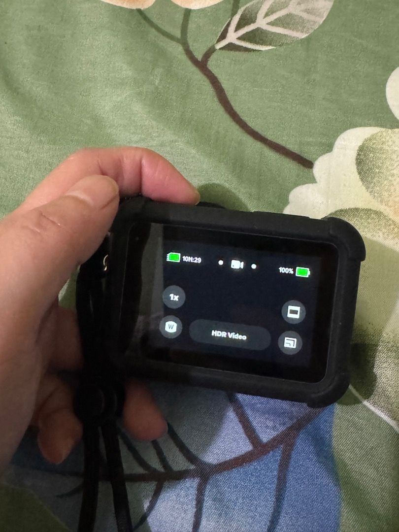 Gopro hero 13 (Category: Cameras) located in Las Pinas. Submitted by declutter.with.love (Listing ID 1458433623, Image 2). Description: Almost new. Pwede sa maselan. Hindi nagamit, natambak lang. Unit only. .