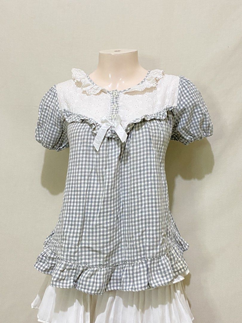 GRAY BABY DOLL TOP (Category: Others Tops) located in Dasmarinas. Submitted by hannah.oakph (Listing ID 1458369381, Image 2). Description: .