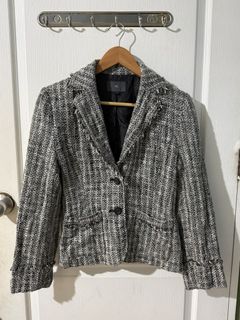 (Category: ) located in . Submitted by kiksy.closet (Listing ID 1458304493, Image 1). Description: .