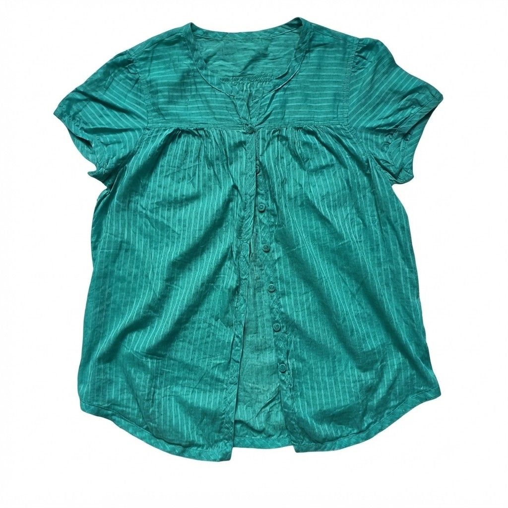 green button front striped blouse (Category: Blouses) located in Adams. Submitted by luckygirl.closet (Listing ID 1457994584, Image 1). Description: s-m.