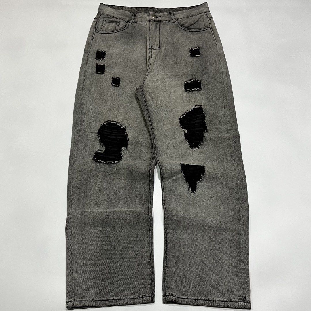 Grey baggy distressed pants (Category: Announcements) located in Quezon City. Submitted by thriftrage (Listing ID 1458428550, Image 1). Description: Waist’ 32 Length’ 40.5 Leg opening’ 8.5 No issue Good condition .
