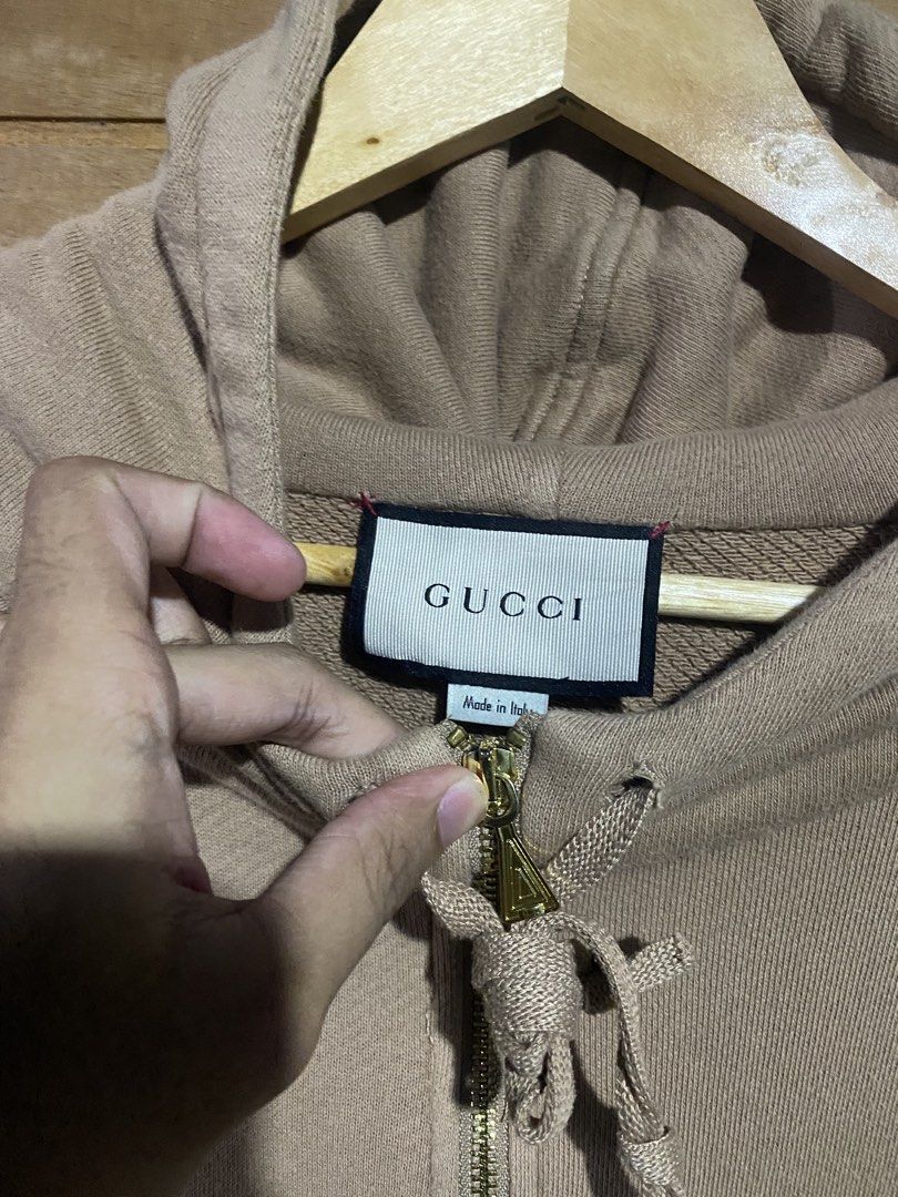 GUCCI HALF ZIPP HOODIE JACKET (Category: Coats, Jackets and Outerwear) located in Manila. Submitted by sixbysix (Listing ID 1458392824, Image 3). Description: Dimes 23x27 Condition 9/10 Color rate 9/10 Issue check on picture .
