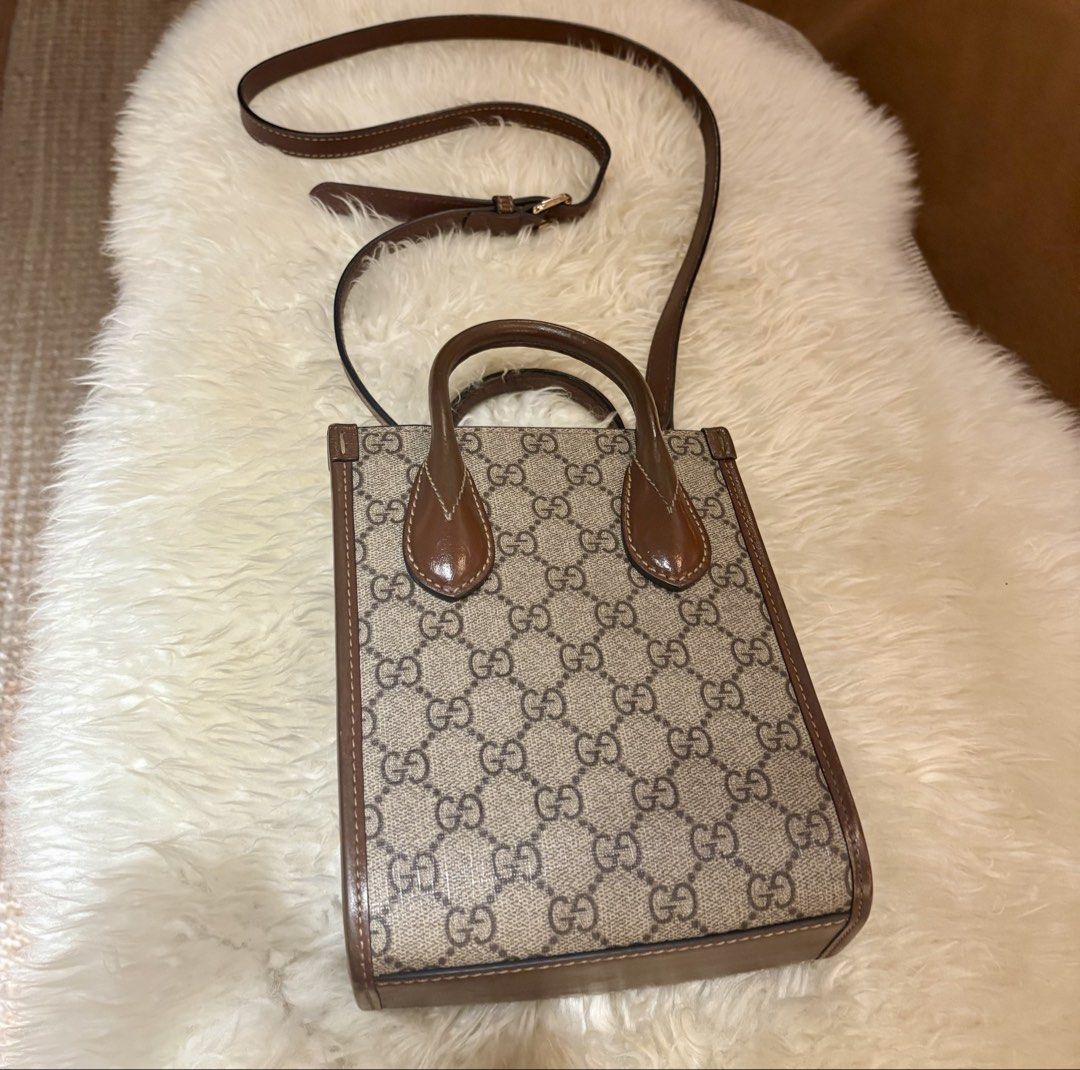 Gucci Interlocking G Mini Tote CP Sling Bag (Category: Luxury Bags & Wallets) located in Manila. Submitted by jlj_v.2_oshop (Listing ID 1454321135, Image 2). Description: This Gucci CP sling is a gift, and I’m letting this baby go because I need to declutter. Feel free to do your own authentication check. Rest assured, the quality is good compared to mirror copies. Kasya dalawang CP, keys and short wallet. .