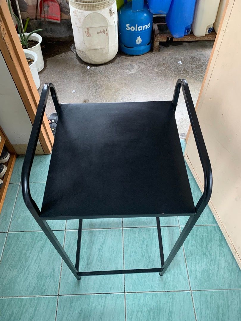 Heavy Duty Gas Stove Stand (Category: Other Kitchenware & Tableware) located in Iloilo. Submitted by ag.sylver (Listing ID 1458382778, Image 2). Description: 80cm height 40cm length 40.5cm width slight dent (included in picture) and rust but barely noticeable. detachable: allen bolt screw.