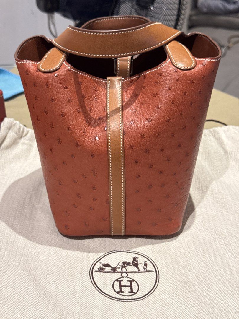 Hermes picotin lock bag (Category: Luxury Bags & Wallets) located in Mandaluyong City. Submitted by JC0930 (Listing ID 1458369125, Image 2). Description: Vibrant orange Ostrich leather No key Pm for more detailed pictures Slightly negotiable .