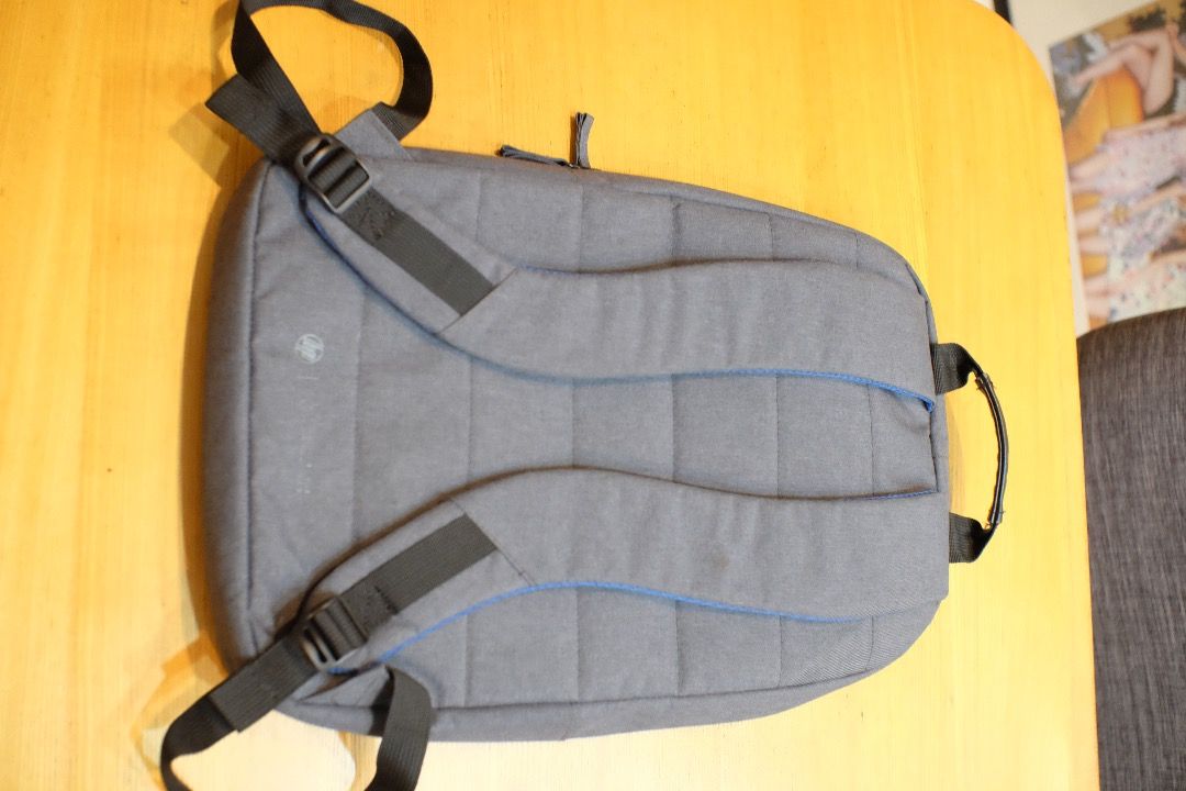 HP Grey Backpack (Category: Backpacks) located in Caloocan City. Submitted by marodeguzm20871 (Listing ID 1458450341, Image 3). Description: - Grey HP backpack - Padded straps and back for comfort - Front zip pocket for easy access - Laptop compartment - Small HP logo on front and back - Ideal for daily use or travel.
