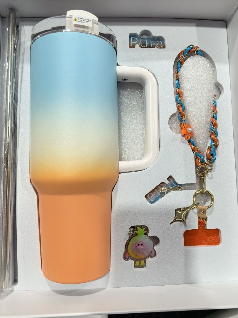 Huawei Pura 90s Exclusive Gift Pack (Category: Purses & Pouches) located in Taguig. Submitted by ariasclosetph (Listing ID 1458442896, Image 2). Description: .