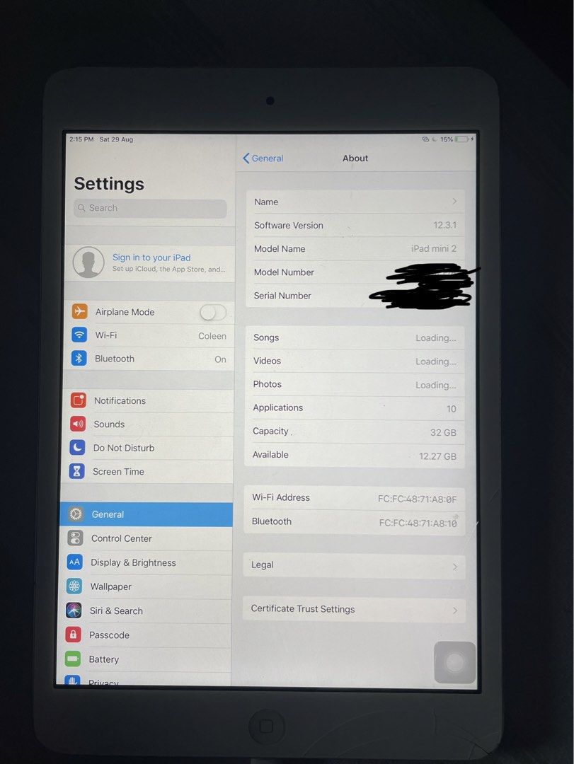 iPad Mini 2 white and silver 32GB (Category: iPad) located in Quezon City. Submitted by andreaaa_______ (Listing ID 1458359627, Image 2). Description: LAST AND FINAL PRICE, lowballers will be ignored lol do your research and read listing details below before messaging me. second hand manage expectations charges super slow, battery due for replacement care of buyer purchased this myself in 2017 as required by my school, never repaired or fixed has