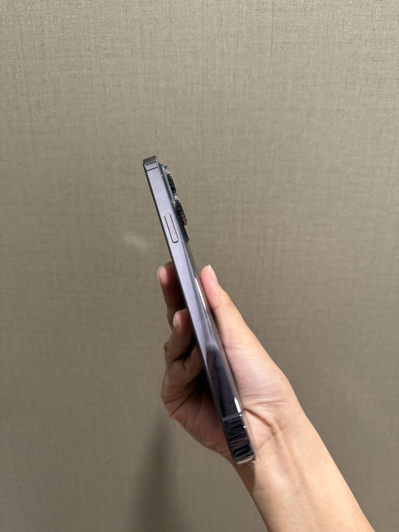 IPHONE 14 PRO MAX 256GB (Category: Cases & Sleeves) located in Manila. Submitted by ggvillas (Listing ID 1458482753, Image 3). Description: Deep purple Bought it brandnew Openline All parts are still original All working no issue No dents, super kinis Not rush so don’t lowball.