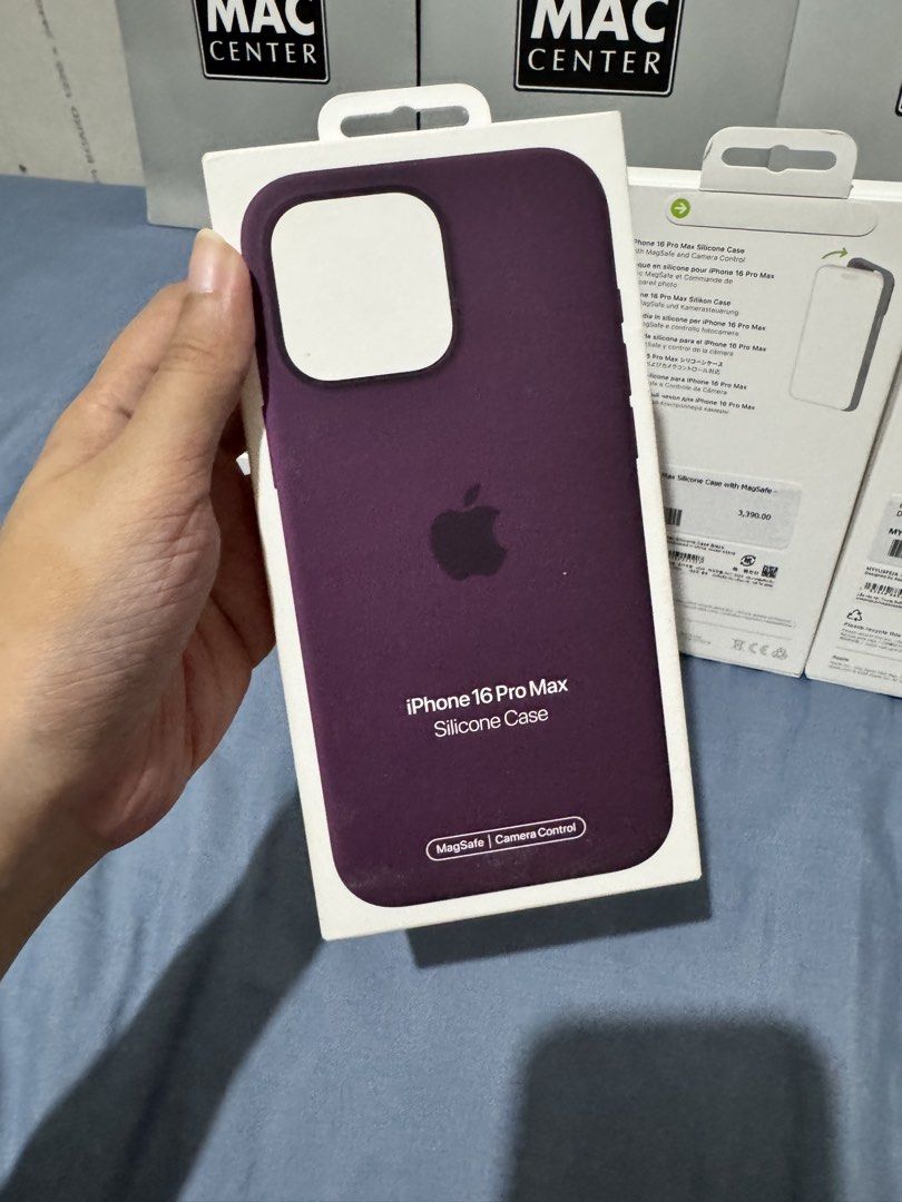 Iphone 16PROMAX case (Category: Cases & Sleeves) located in Manila. Submitted by basicsbyminz_ (Listing ID 1458306865, Image 3). Description: Original, brand new & sealed Bought from pmc Free shipping via j&t.