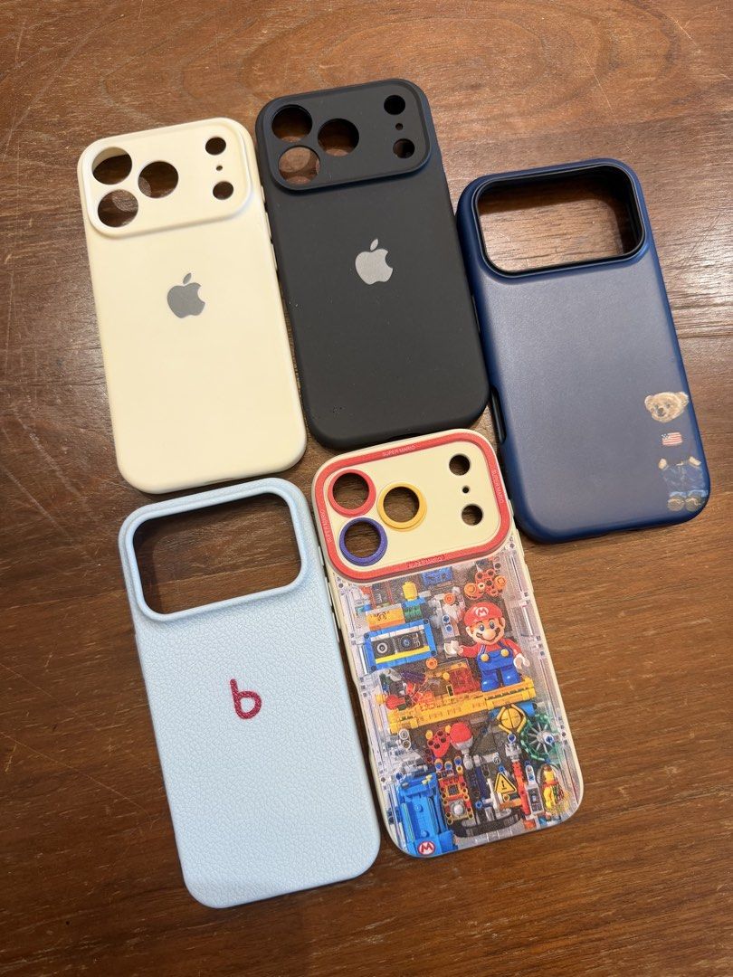 Iphone 17 Pro Casing (Category: Cases & Covers) located in Kuala Lumpur. Submitted by najibyusop33 (Listing ID 1458318655, Image 1). Description: RM3 each. RM10 for all. New never used.