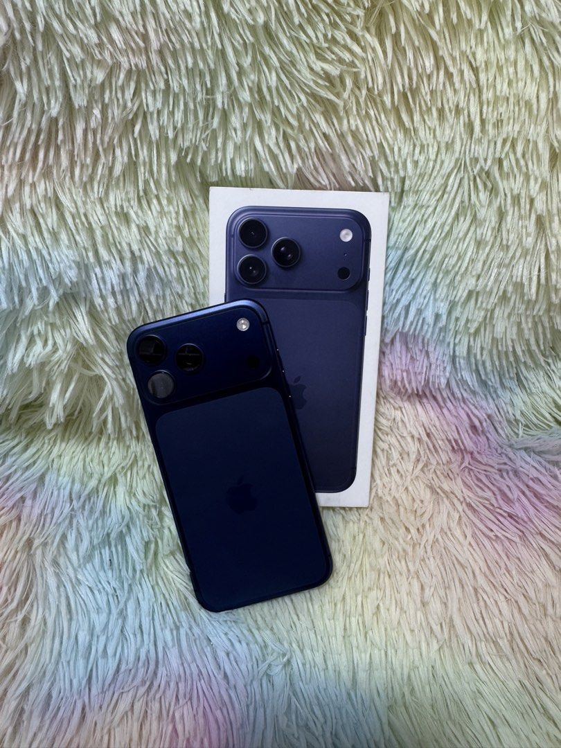 iPhone 17 pro max (256gb) Smartlock (Category: iPhone 17 Series) located in Manila. Submitted by arzillah (Listing ID 1458447739, Image 1). Description: iPhone 17 pro max 256gb 100% bh 75 cycle count Smartlock Ntc approve Slightly use No issue Super kinis Good as new All working Open for COD/COP + SF Manila area (sameday delivery) Province area (via LBC) required DP to avoid cancellations Physical store: Greenhills Shopping Center, 2ndfloor Conta