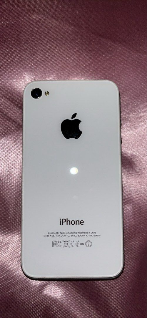 Iphone 4s (Category: Others) located in Manila. Submitted by ilovemilf69 (Listing ID 1458364231, Image 3). Description: Issues: 1. ACTIVATION LOCK (Need to be bypassed) so only for WIFI USE 2.Missing one screw on the right side of the charger port Inclusions: Phone and Charger .