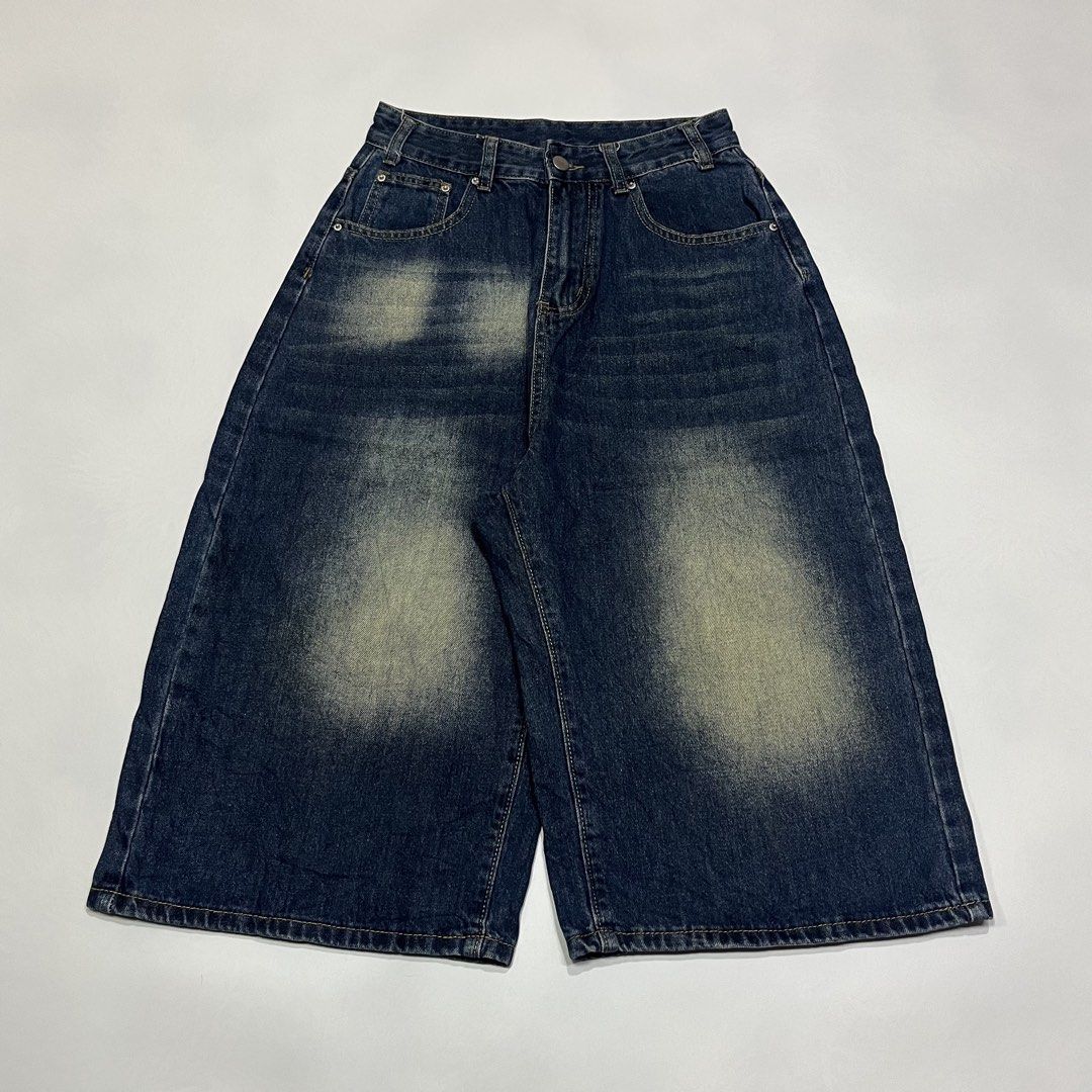 Jorts wash navy blue (Category: Announcements) located in Quezon City. Submitted by thriftrage (Listing ID 1458433231, Image 1). Description: Waist’ 26 Length’ 29 Leg opening’ 12 No issue Good condition .